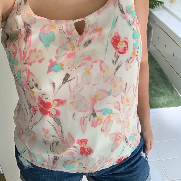 Skies Are Blue Nordeman Keyhole Detail Blouse - Picture 6 of 8